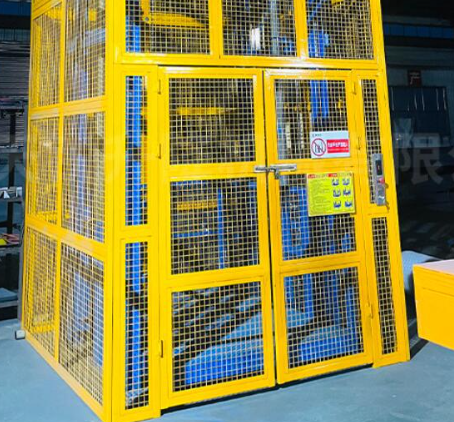 多文镇货梯可以安装在室外吗