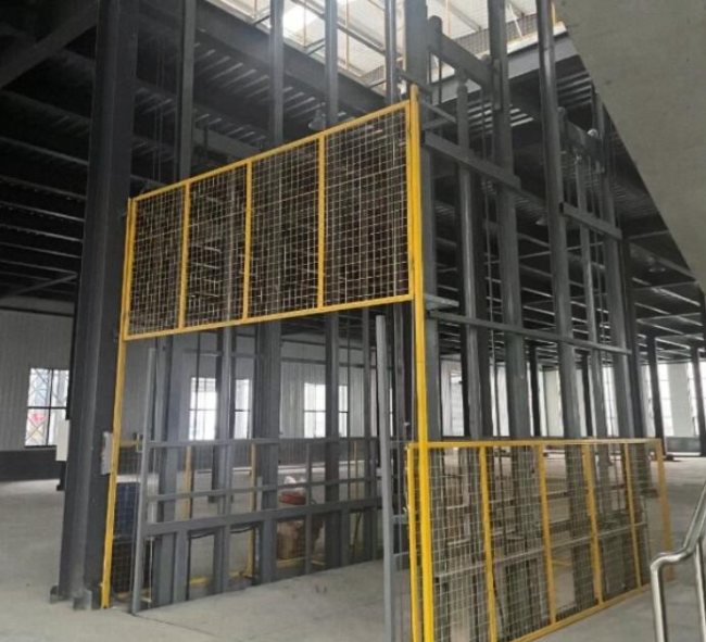 多文镇请详细介绍一下货梯安装在室外的维护方法