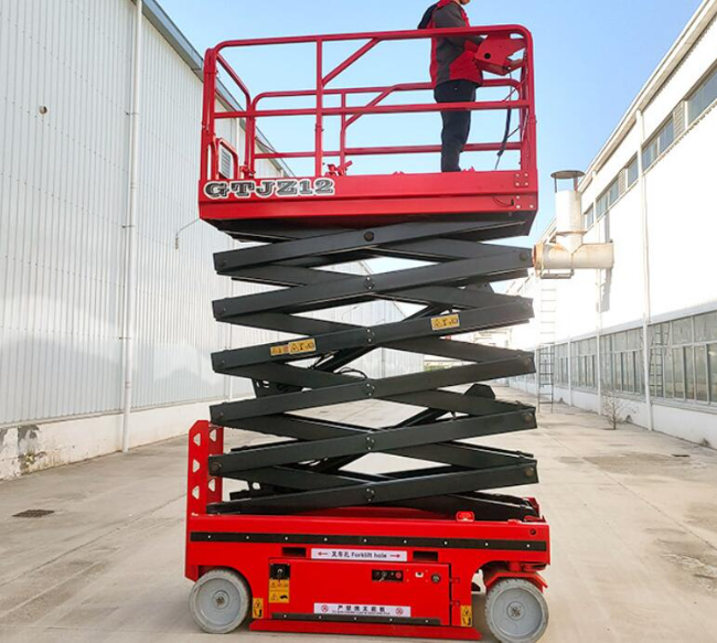 多文镇自行走移动式升降机