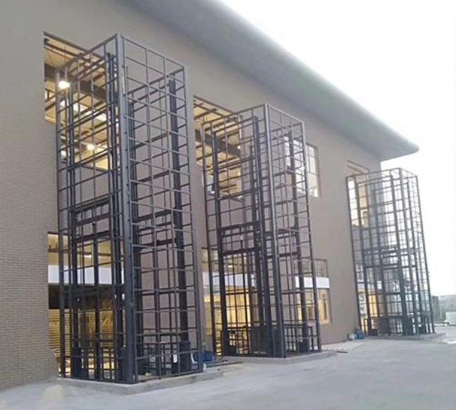 多文镇液压升降货梯